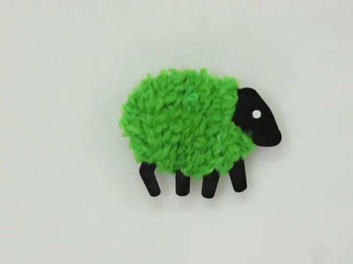 green-lizzyc-sheep-magnet-liz-christy