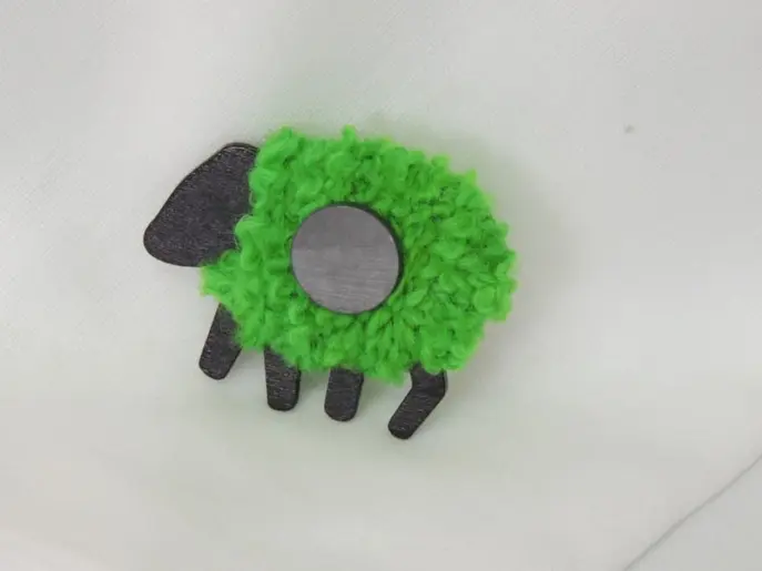 green-sheep-fridge-magnet-lizzyc-liz-christy