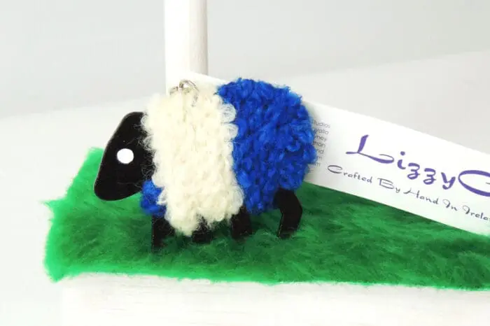 lizzycsheep-county-colours-laois-keyring