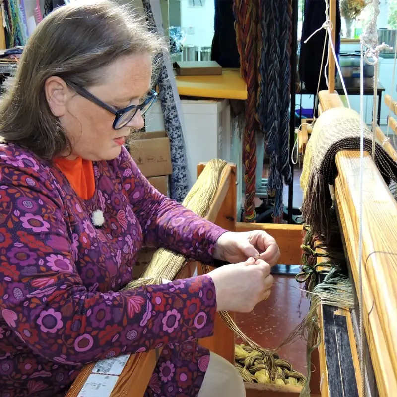 liz tying on kavanagh collection warp opt