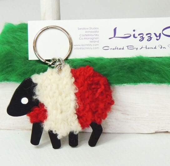 lizzycsheep-derry-county-colours-keyring