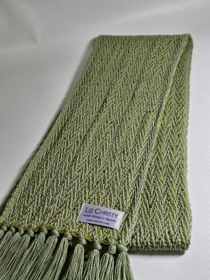 drumlin-scarf-green-lime