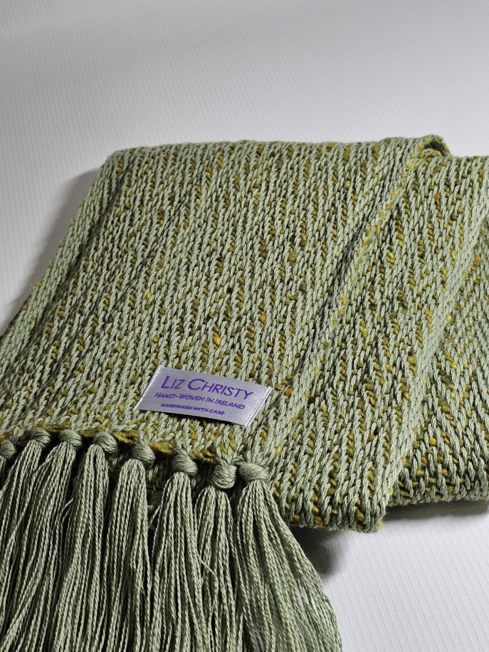 drumlin-scarf-green-lime