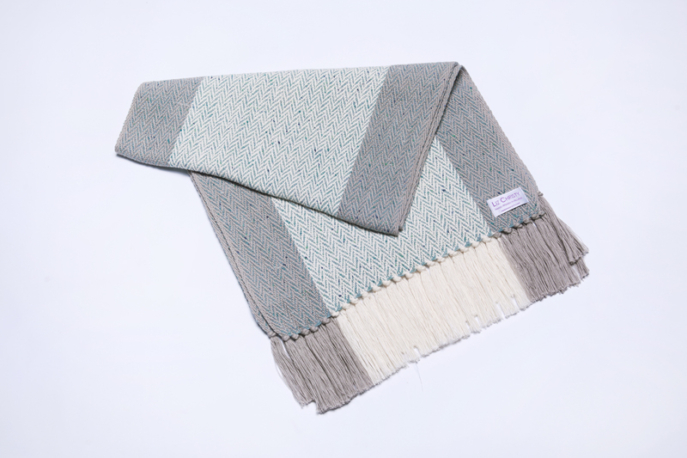drumlin-wrap-ecru-grey-aqua