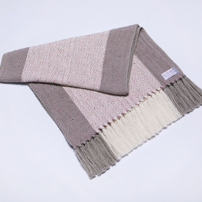 drumlin-wrap-ecru-grey-blushpink